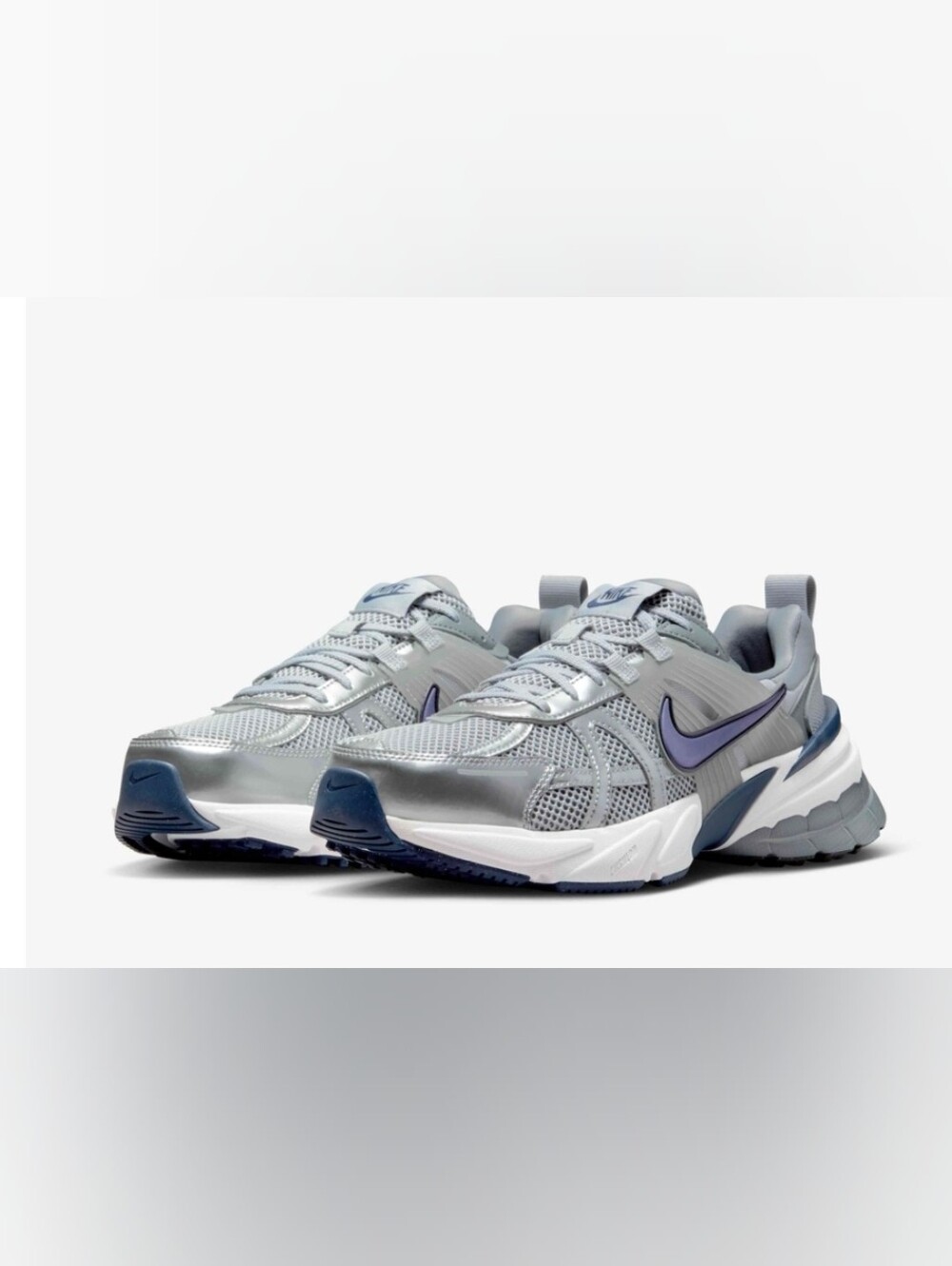 Nike Men’s Silver & Purple Running Shoes